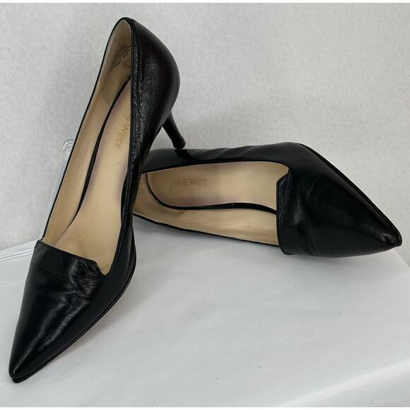 Nine West Mafalda Black Leather Pointed Toe 2" Classic Pump Heels 8.5M - Picture 1 of 9